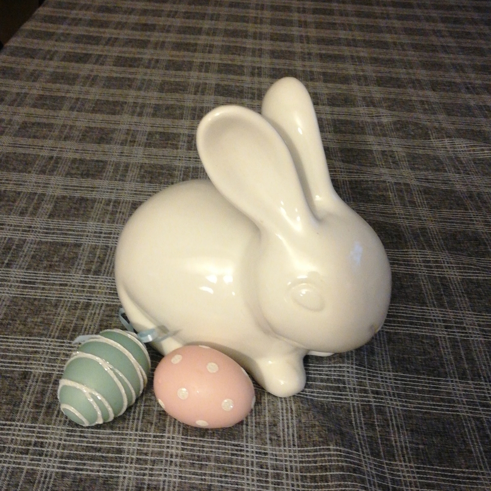 Vintage White Ceramic Rabbit